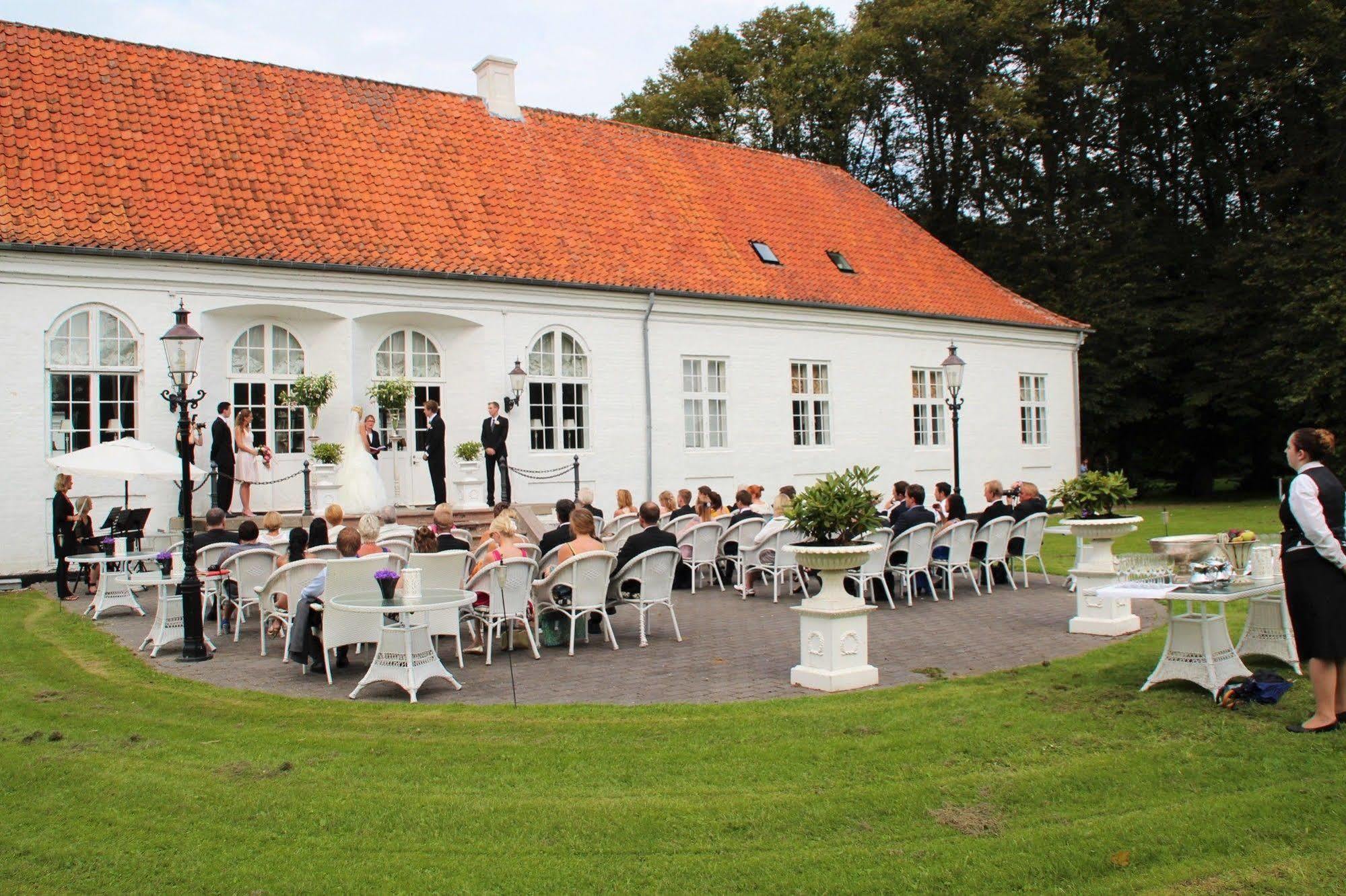 Store Restrup Manor House Exterior foto